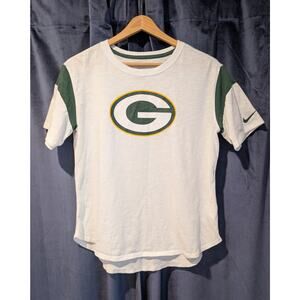 Women’s Green Bay Packers Nike Fashion T-Shirt – Size Medium